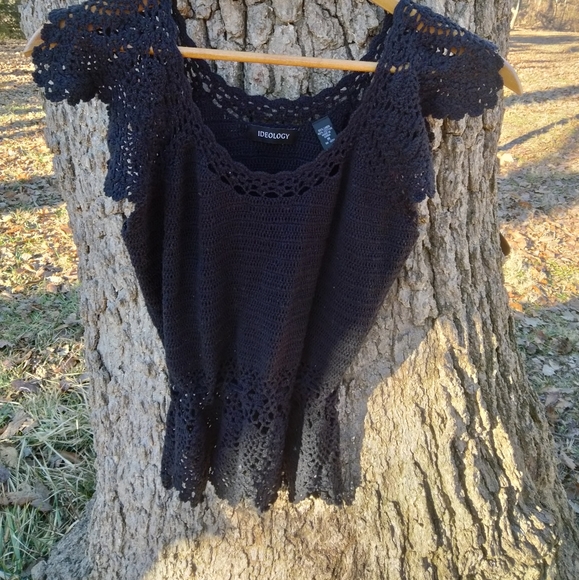 Ideology Sweaters - ⬇️ Price Drop!⬇️ Ideology Short Sleeve Sweater in size M